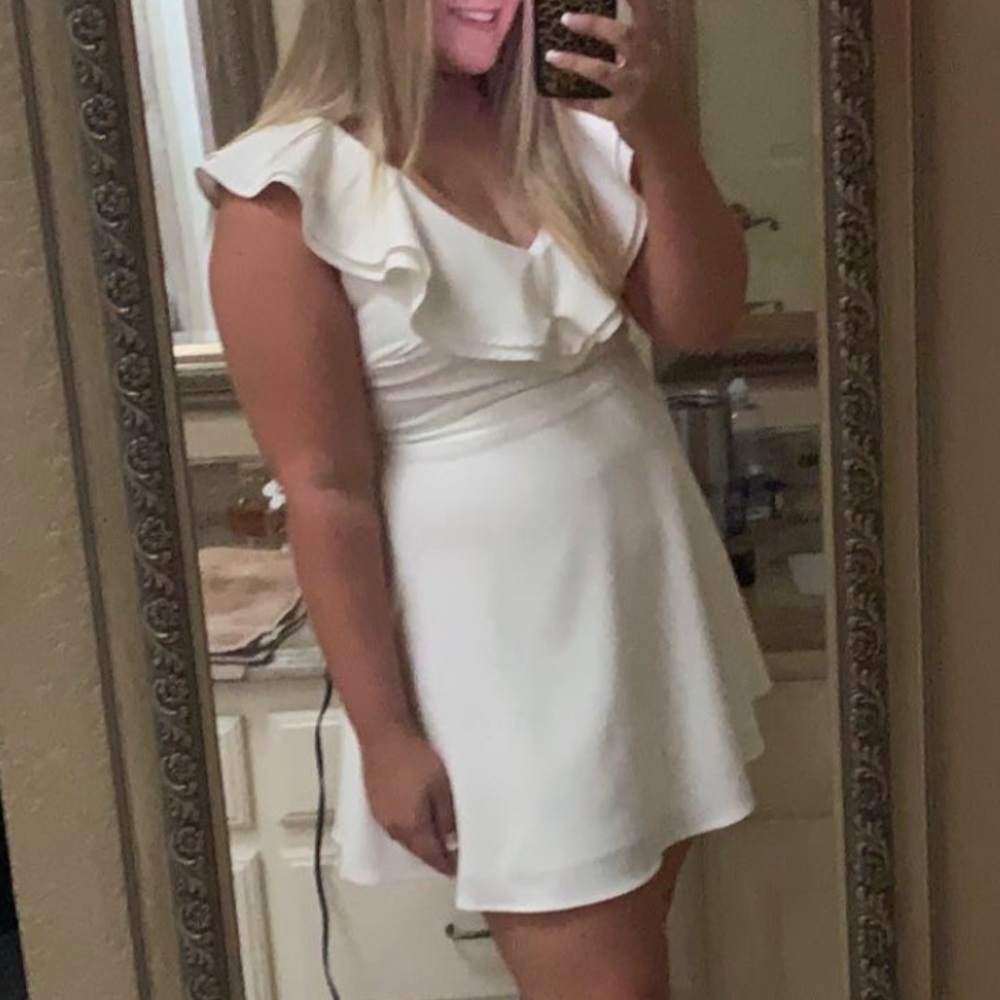 lulus homecoming dress!
